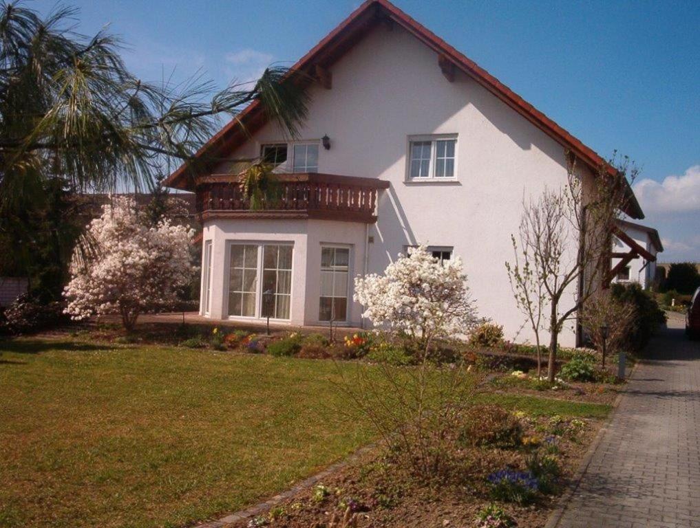 Gaestehaus Borniger Gau-Weinheim Buitenkant foto